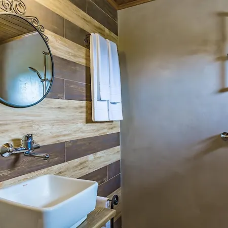 St Anastasia فندق