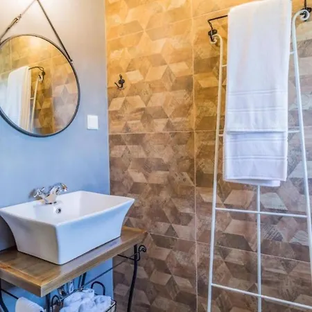 St Anastasia Hotell *